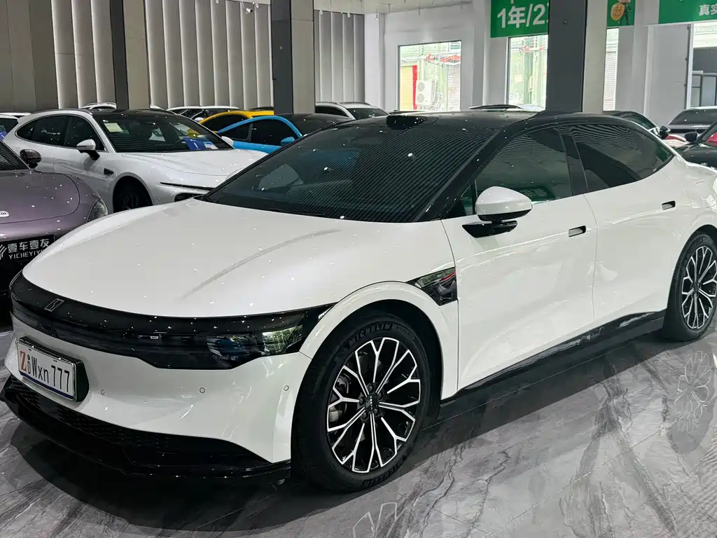 Zeekr 007 2024