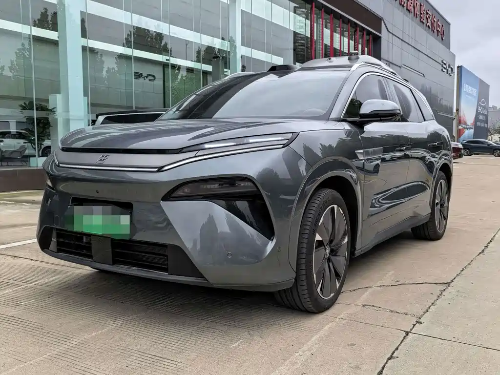 BYD Tang L 2025