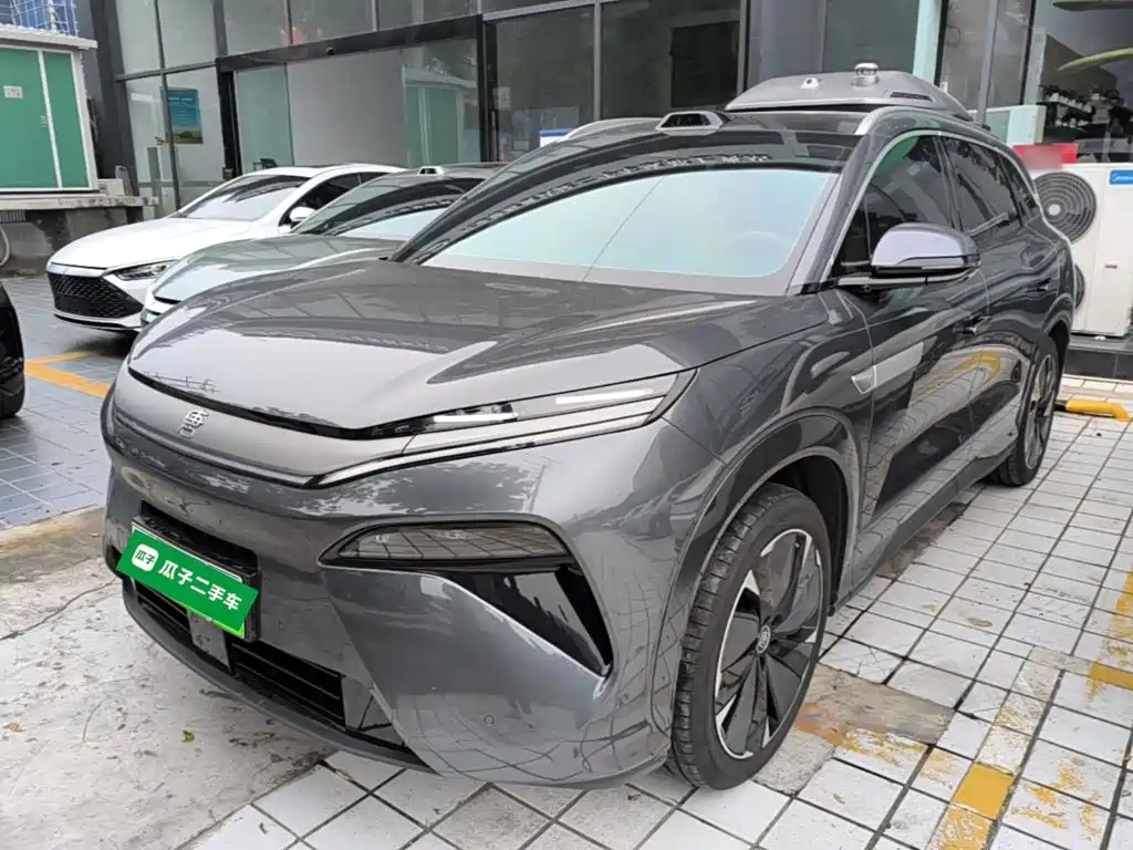 BYD Tang L 2025