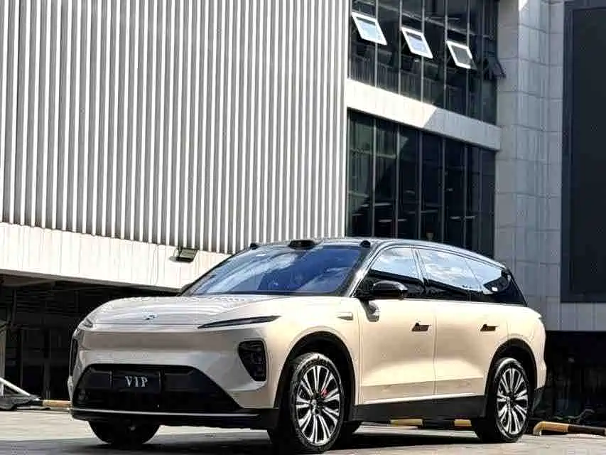 NIO ES8 2023