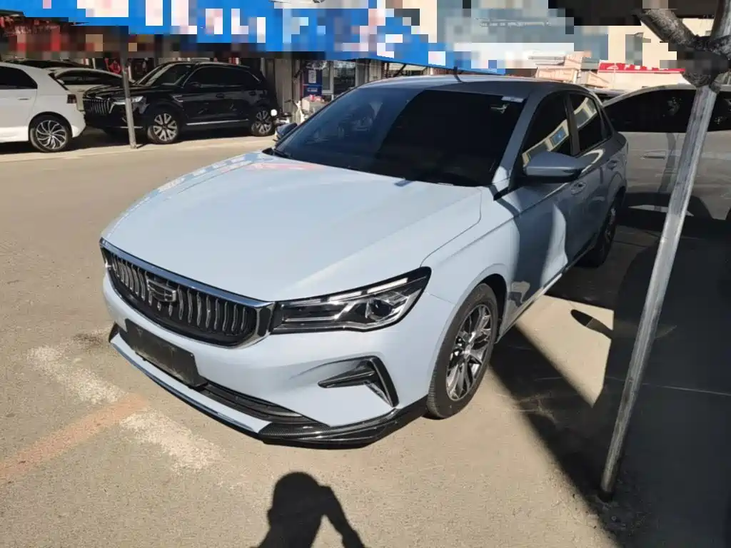 Geely Emgrand 2023