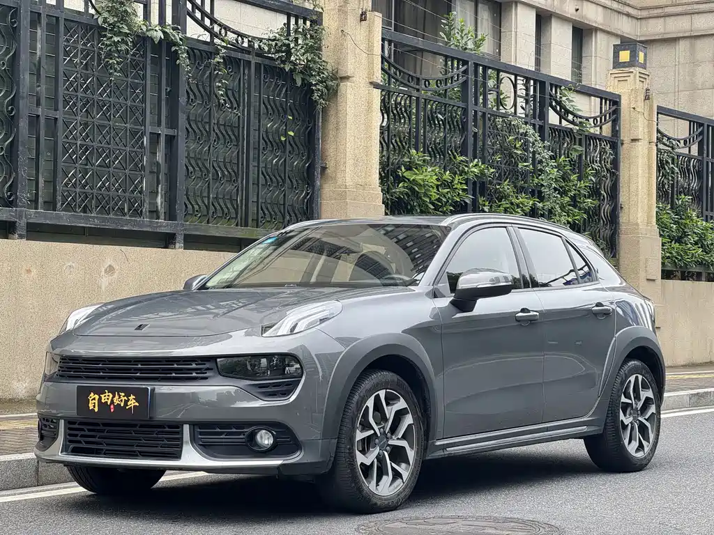 Lynk & Co 02 2020