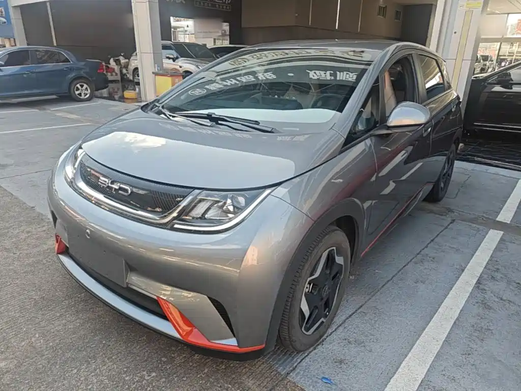 BYD Dolphin 2023