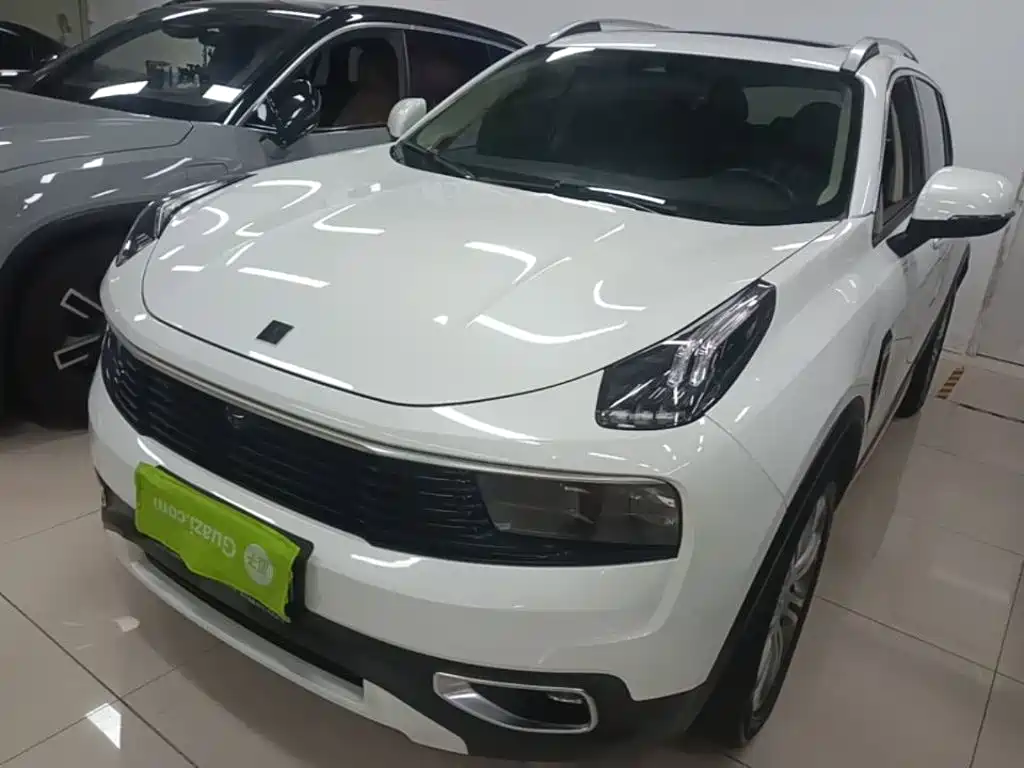 Lynk & Co 01 2020