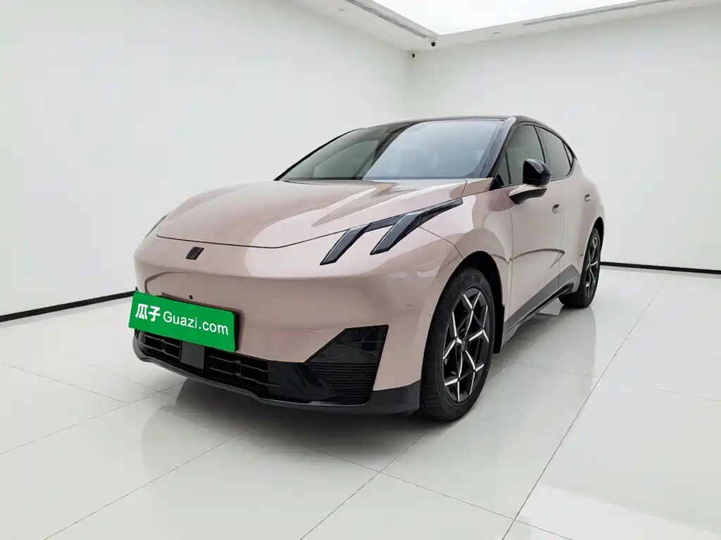 Lynk & Co Z20 2025