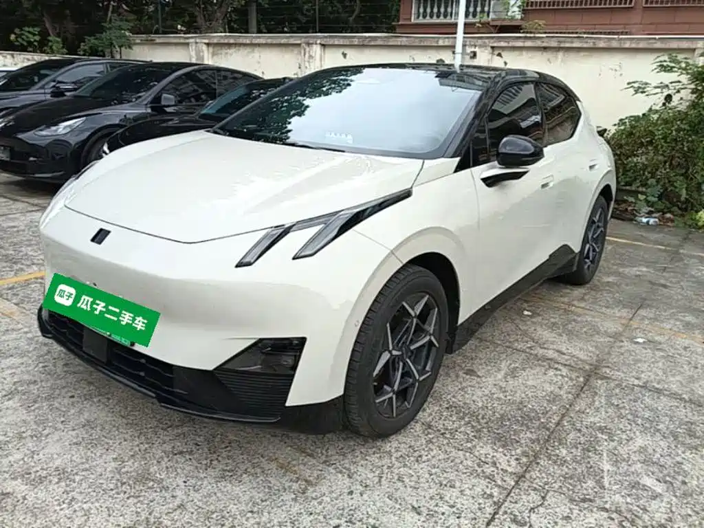 Lynk & Co Z20 2025