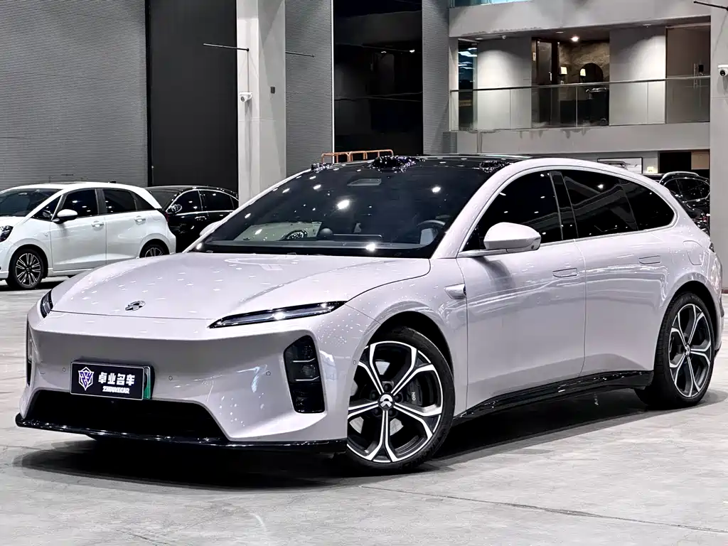 NIO ET5T 2025