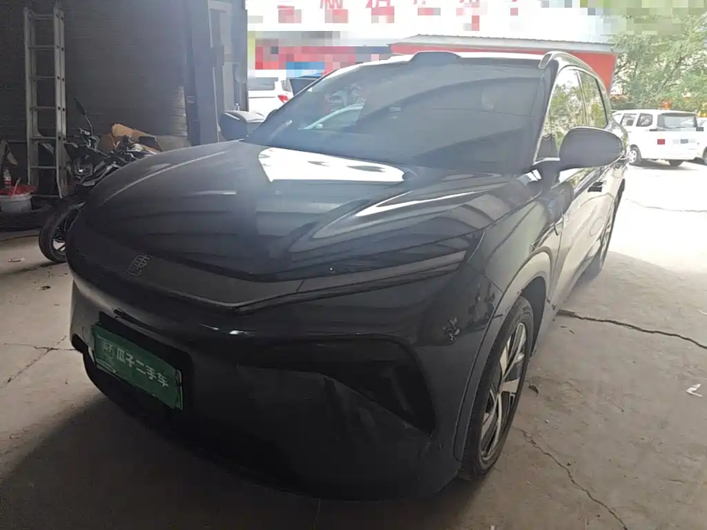 BYD Tang L 2025
