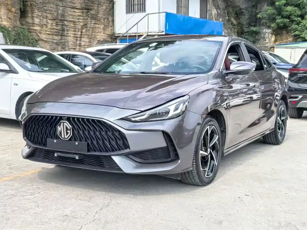 MG MG5 2021