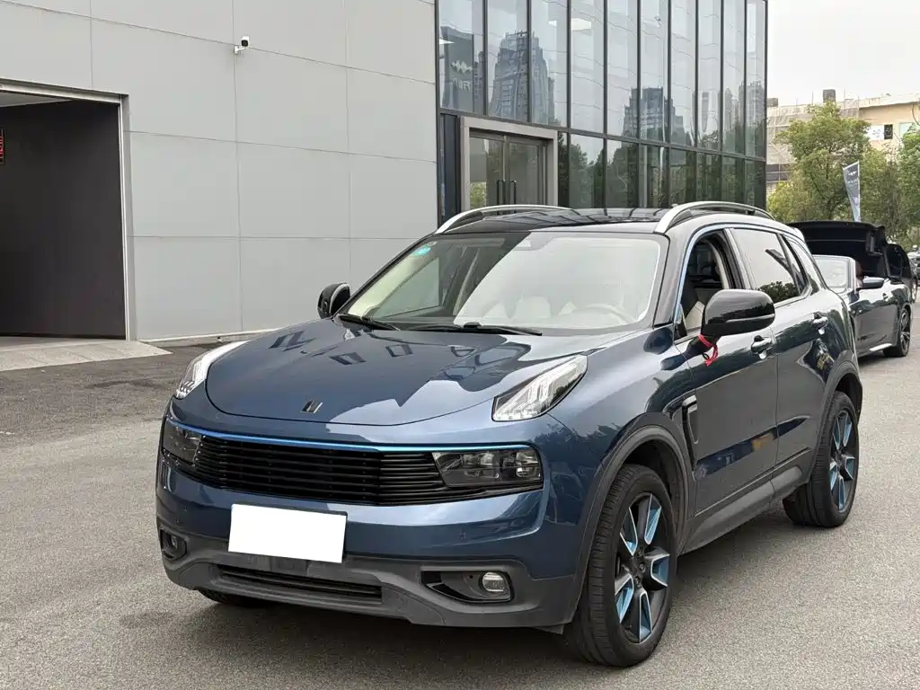 Lynk & Co 01 2019
