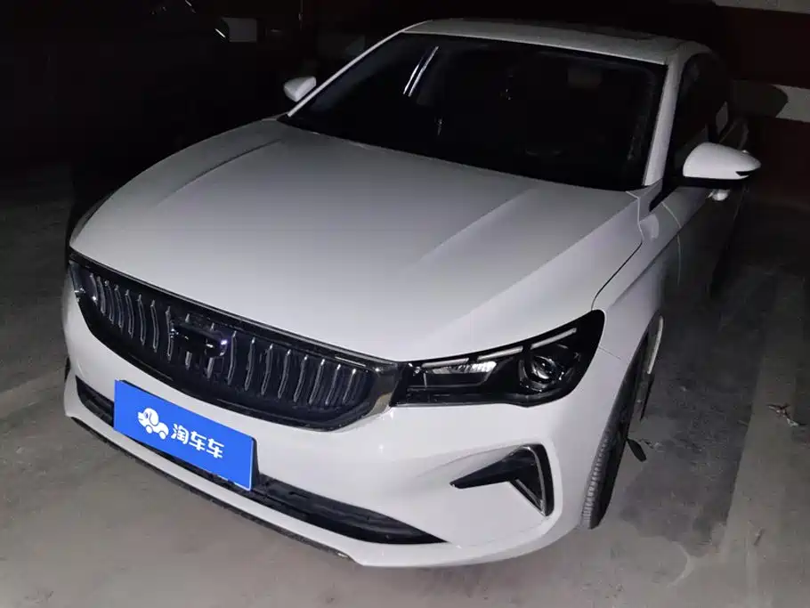 Geely Emgrand 2023