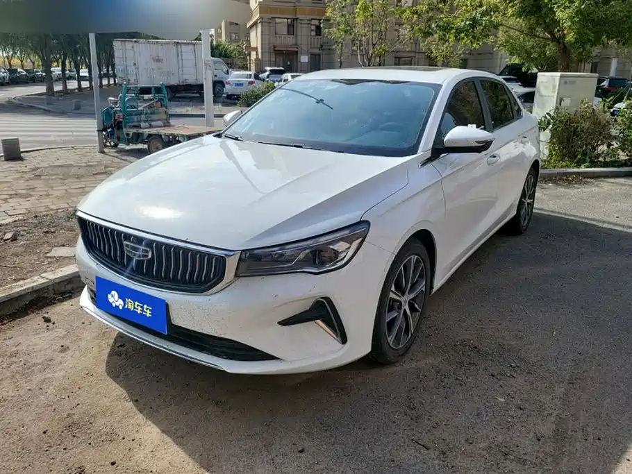 Geely Emgrand 2024