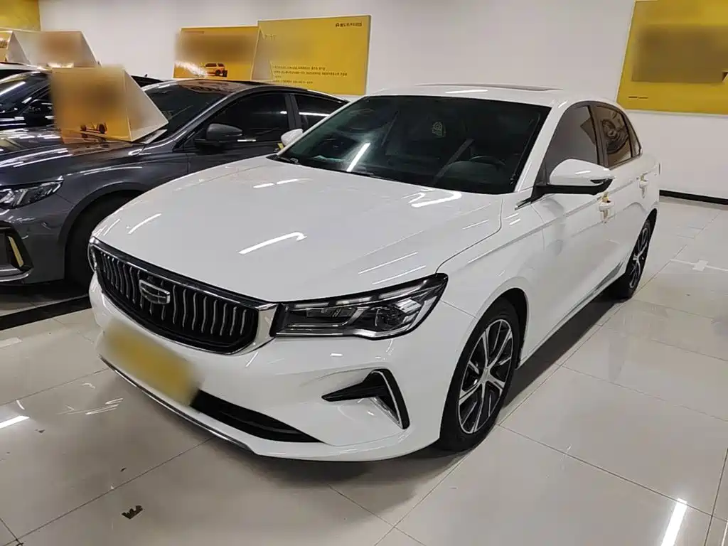 Geely Emgrand 2023