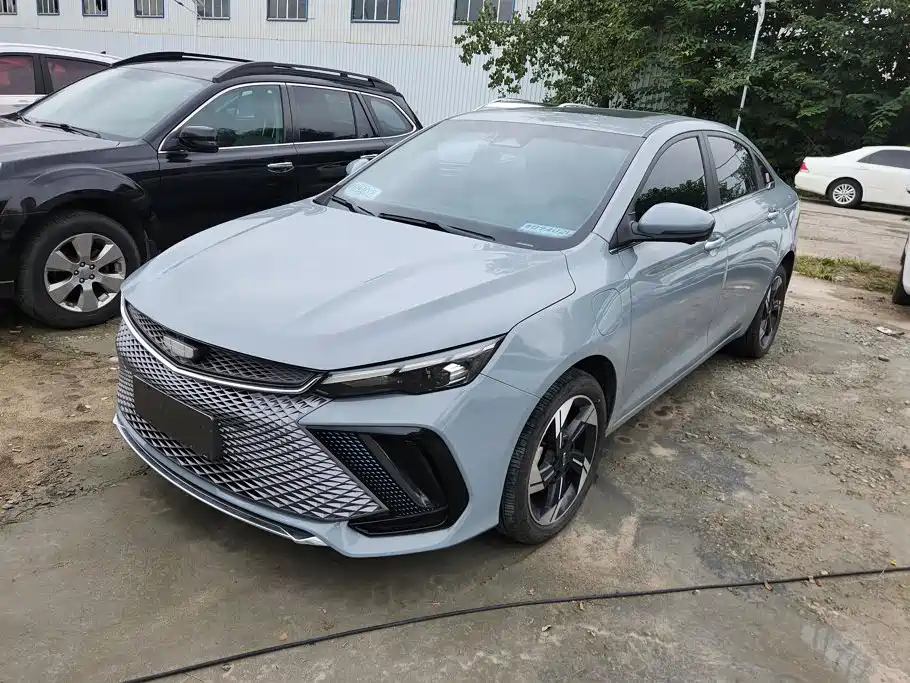 Geely L HiP 2023