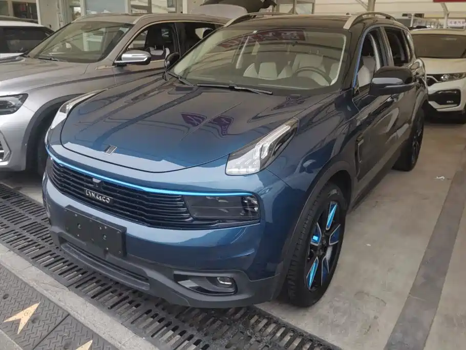 Lynk & Co 01 2019