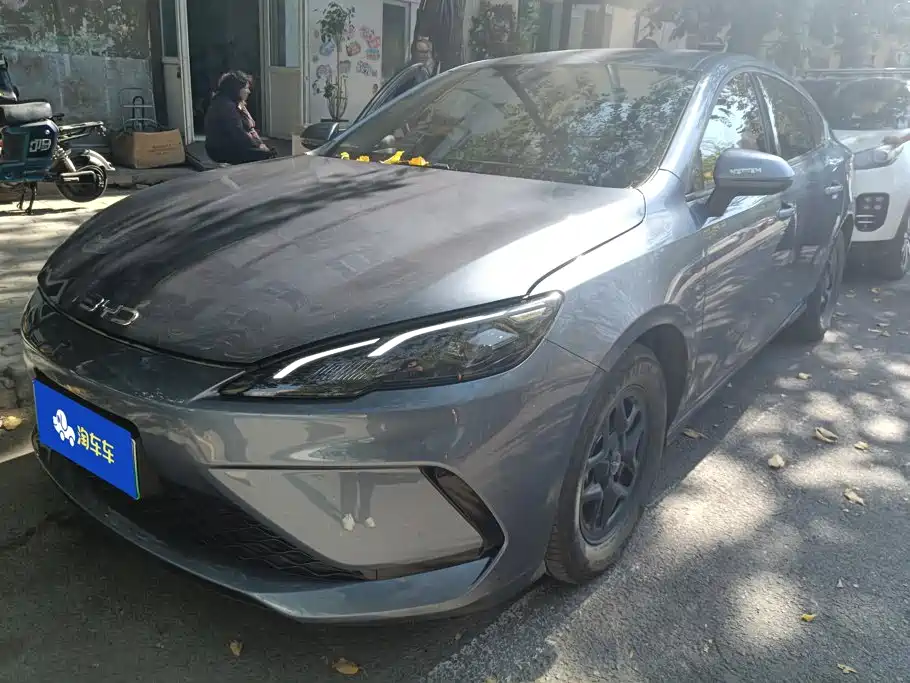 BYD Seal 05 DM-i 2025