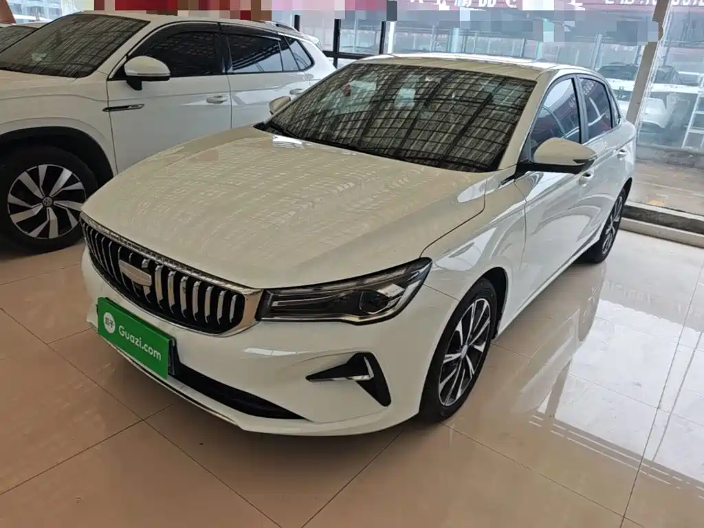 Geely Emgrand 2025