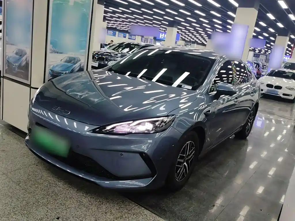 BYD Seal 05 DM-i 2025
