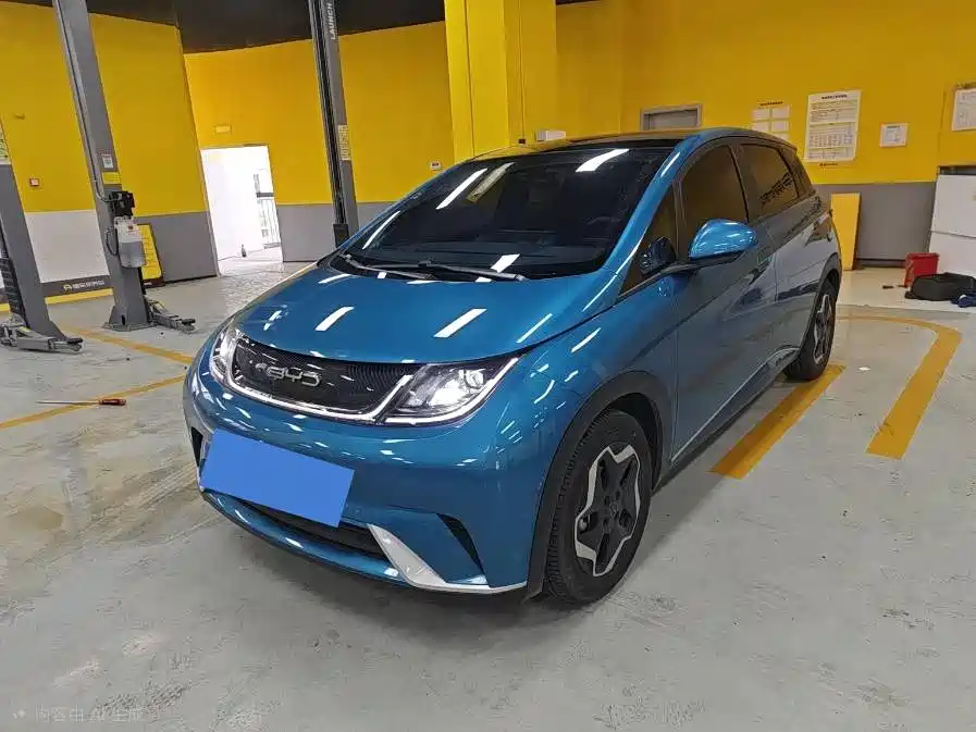 BYD Dolphin 2023