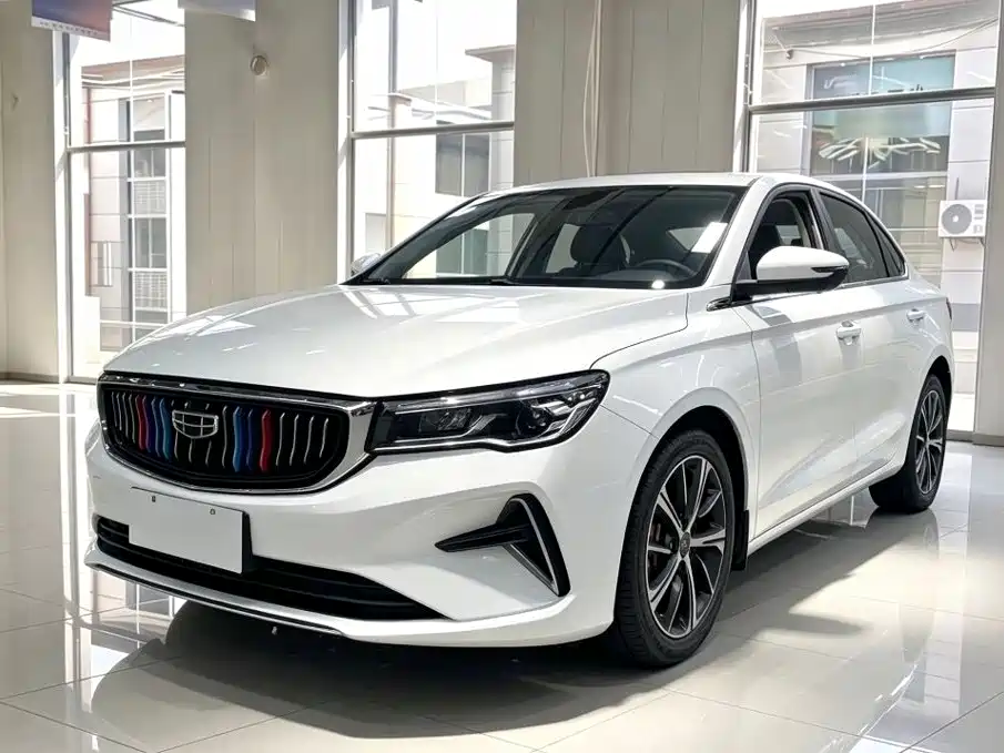Geely Emgrand 2022