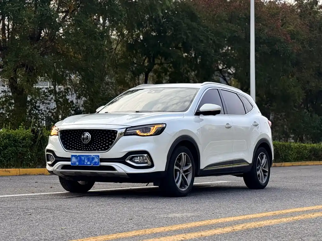 MG HS 2022