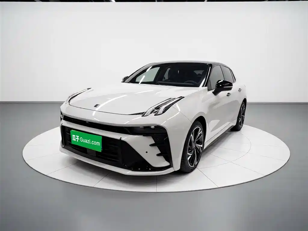 Lynk & Co 03 2025