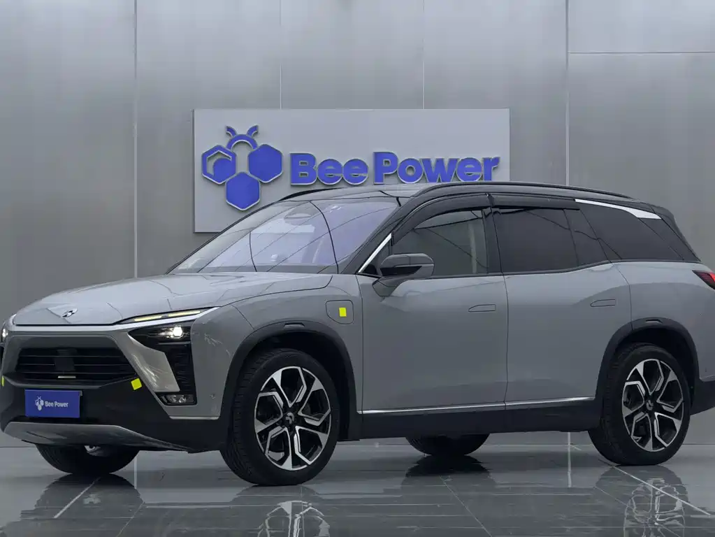 NIO ES8 2021