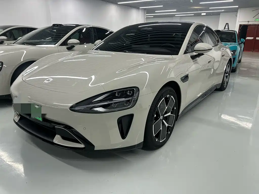 Xiaomi SU7 2025