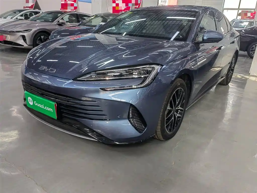 BYD Seal 07 DM-i 2025