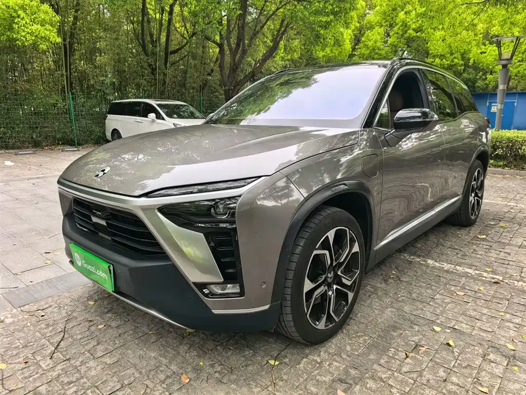 NIO ES8 2020