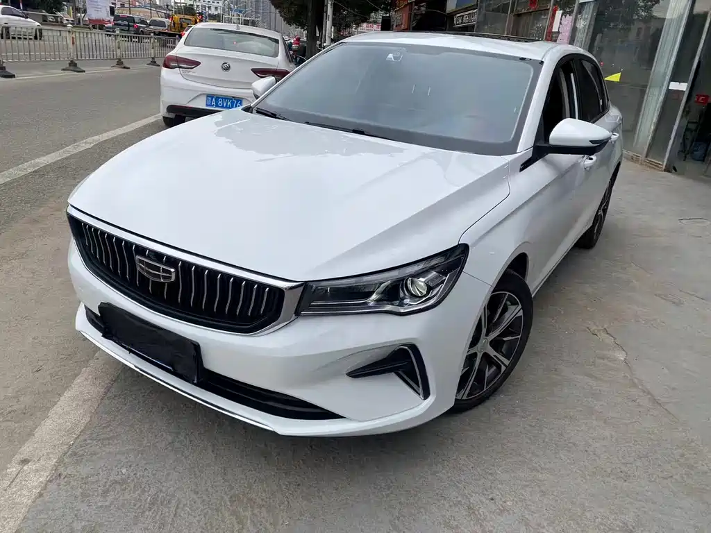 Geely Emgrand 2023