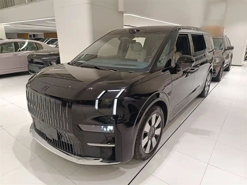 Zeekr 009 2025