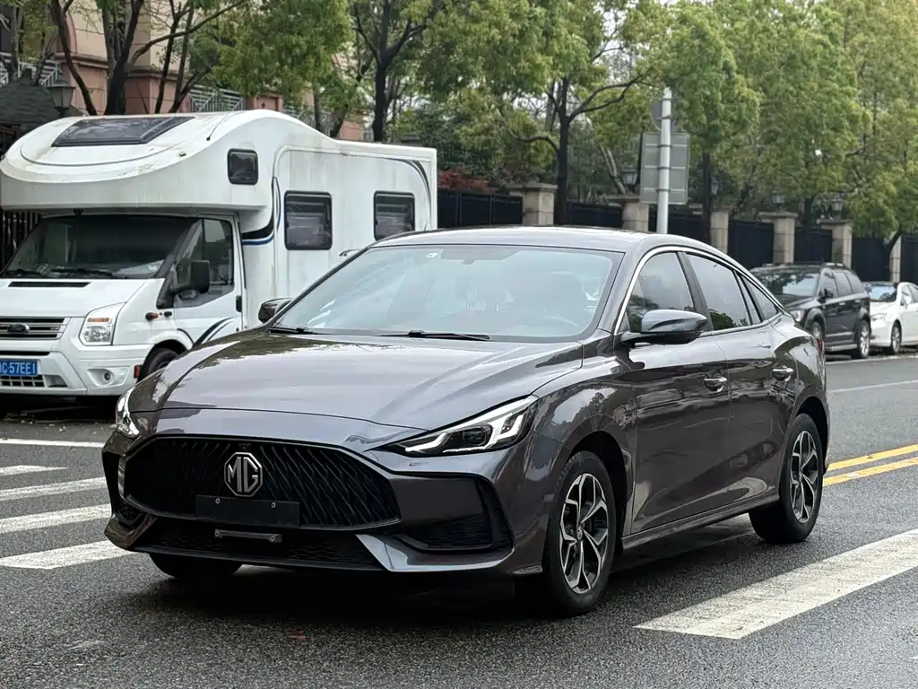 MG MG5 2021