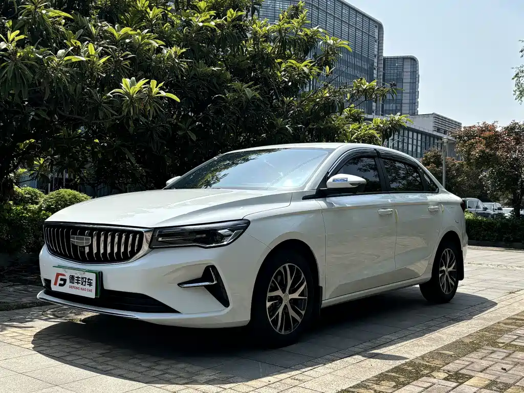 Geely Emgrand 2025