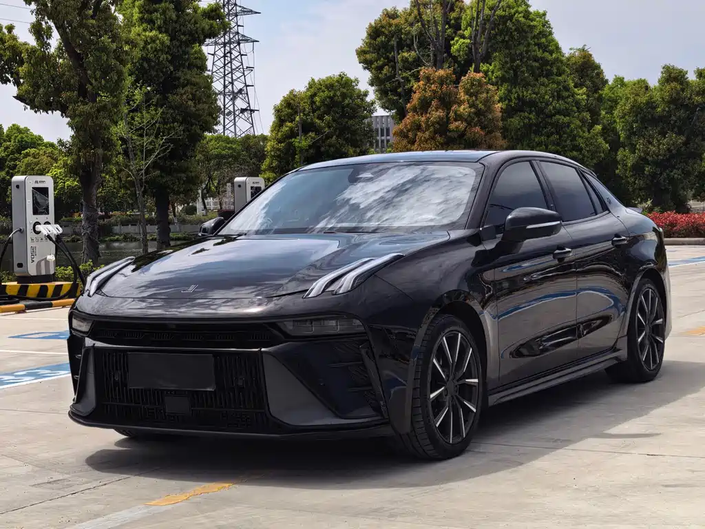 Lynk & Co 03 2022