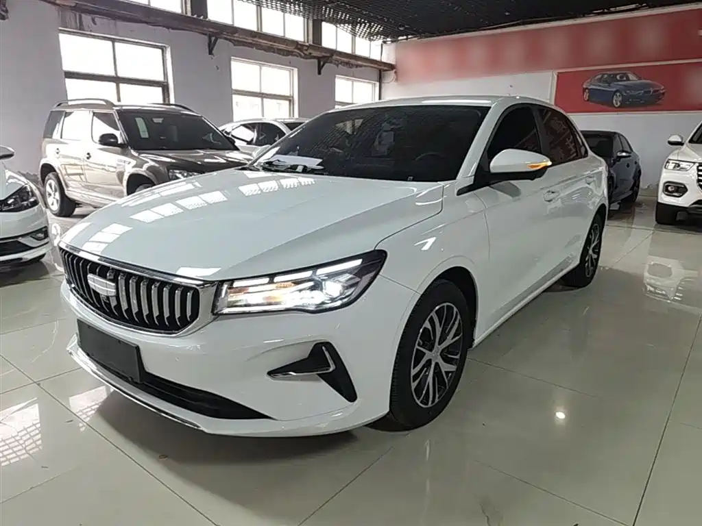 Geely Emgrand 2025