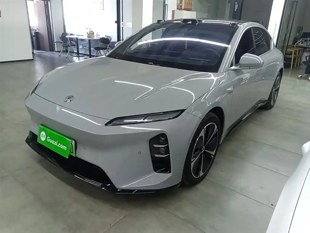NIO ET5 2025