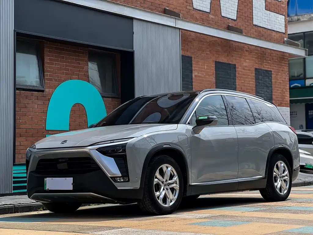 NIO ES8 2022