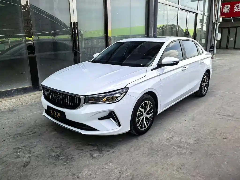 Geely Emgrand 2024