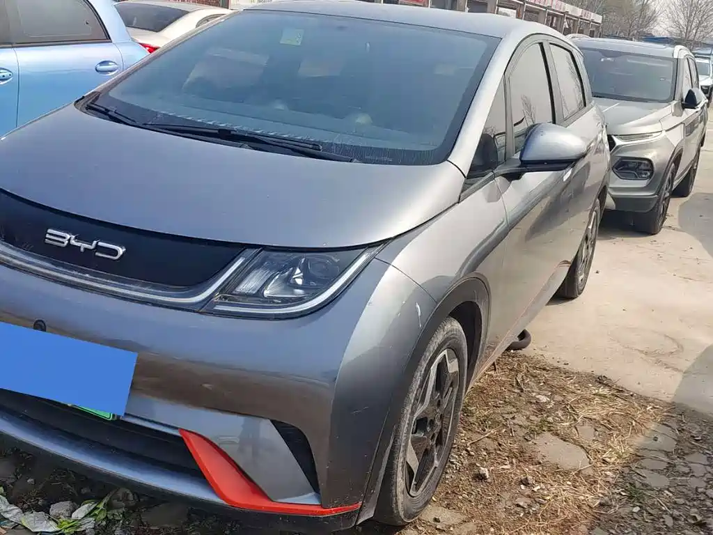 BYD Dolphin 2023