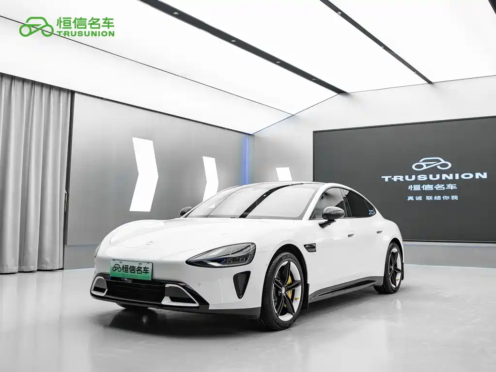 Xiaomi SU7 2024