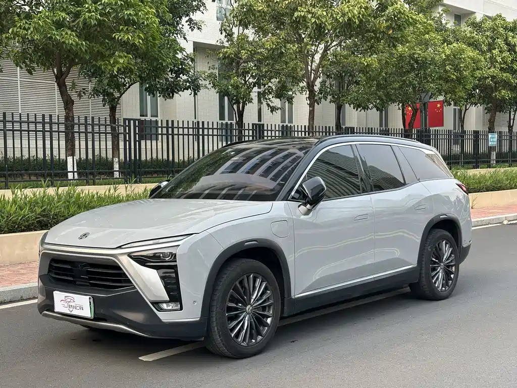 NIO ES8 2022