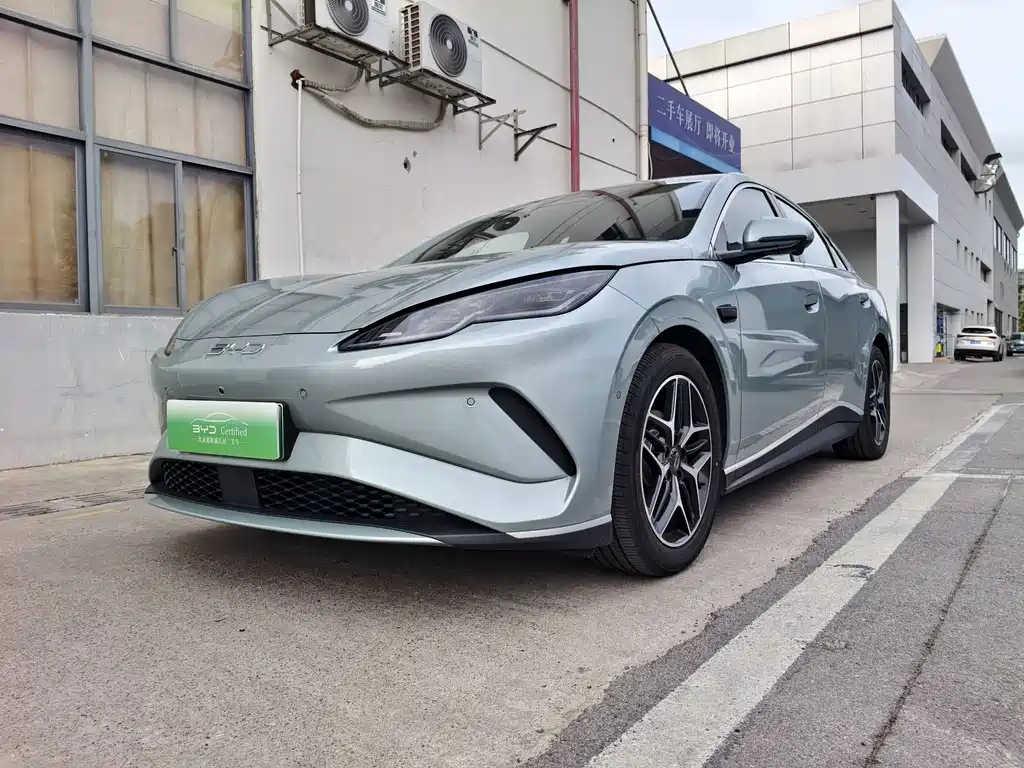 BYD 海豹06 2025