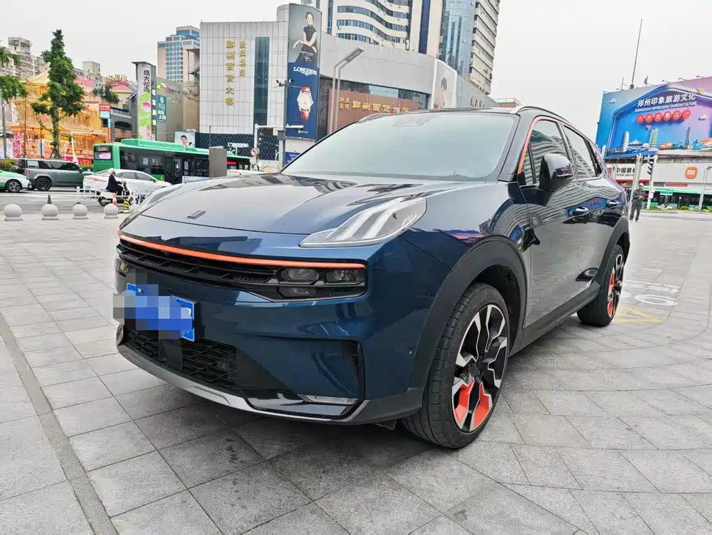Lynk & Co 06 2022