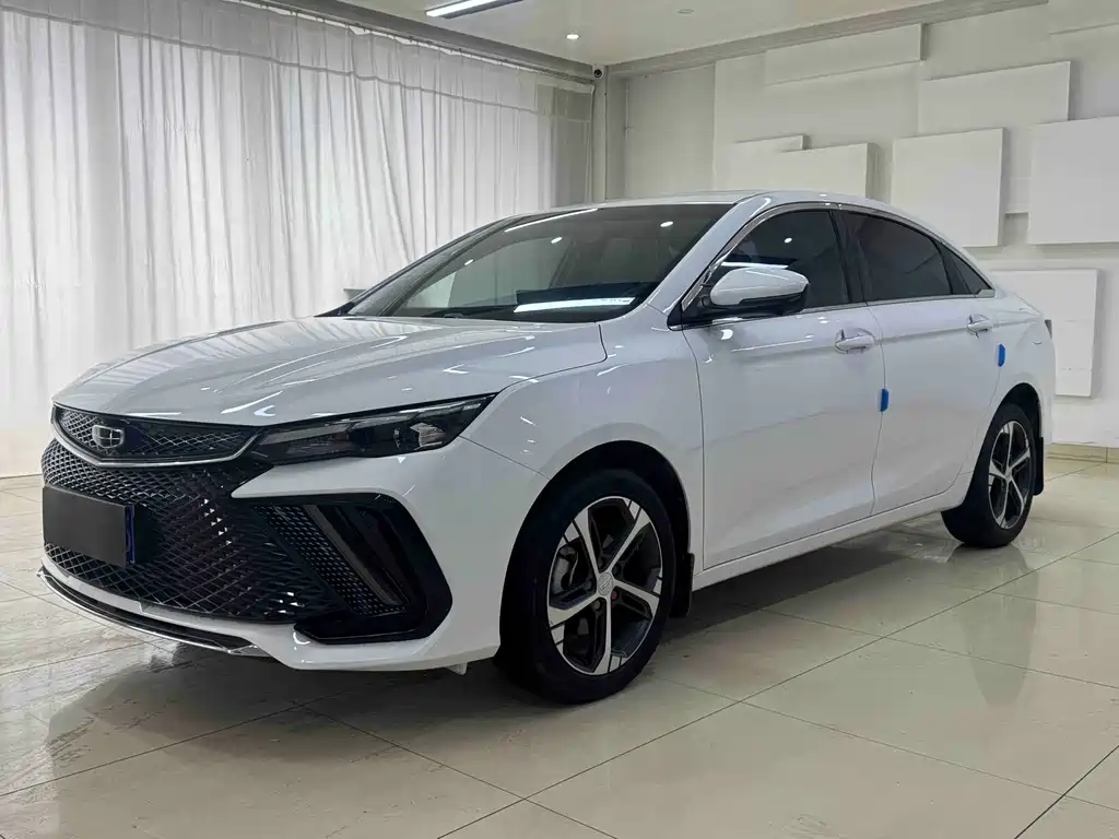 Geely Emgrand L 2022