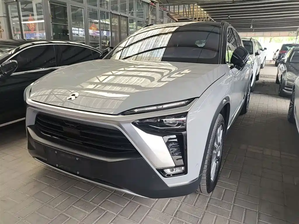 NIO ES8 2022