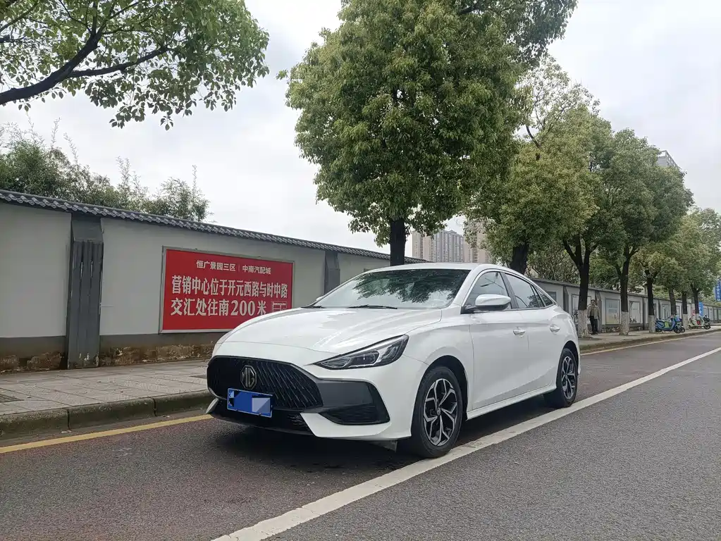 MG MG5 2023