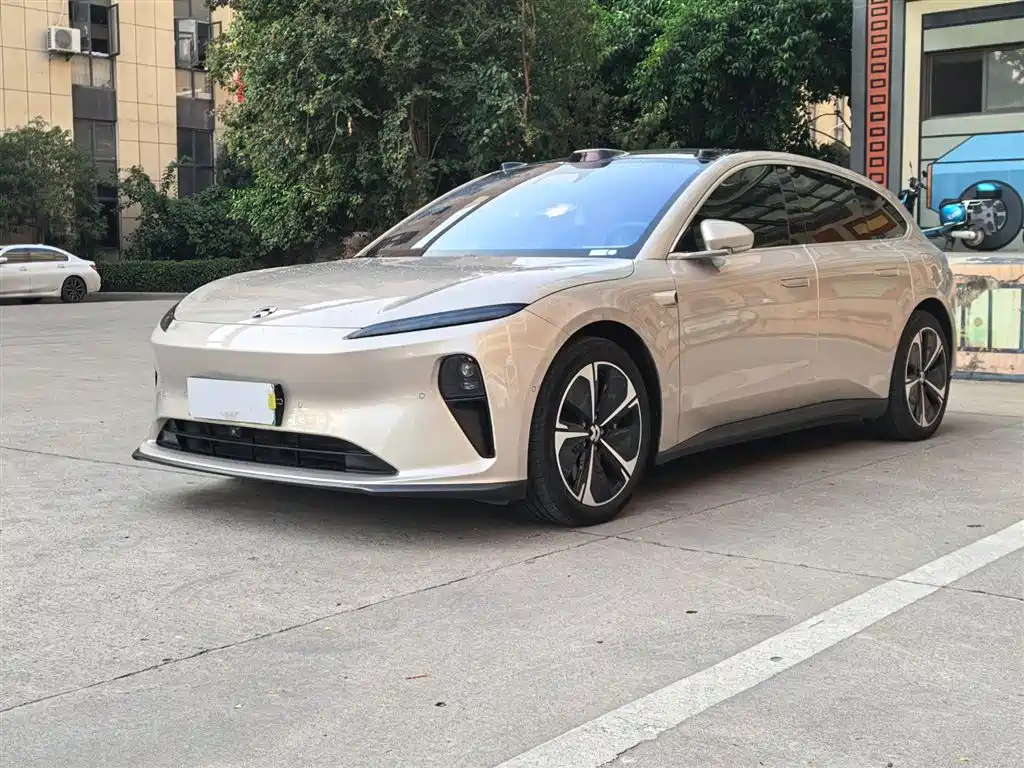 NIO ET5T 2024
