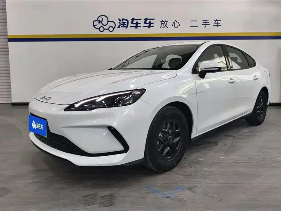 BYD Seal 05 DM-i 2025