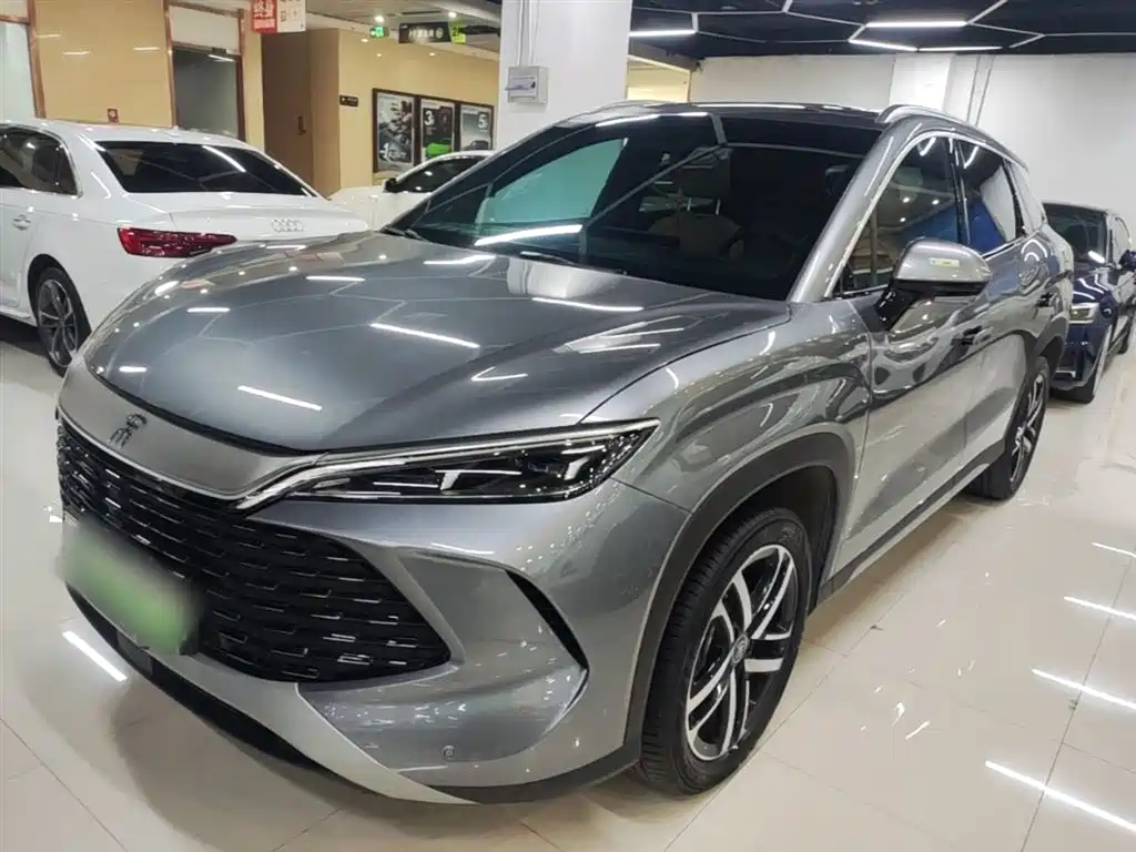 BYD L DM-i 2025